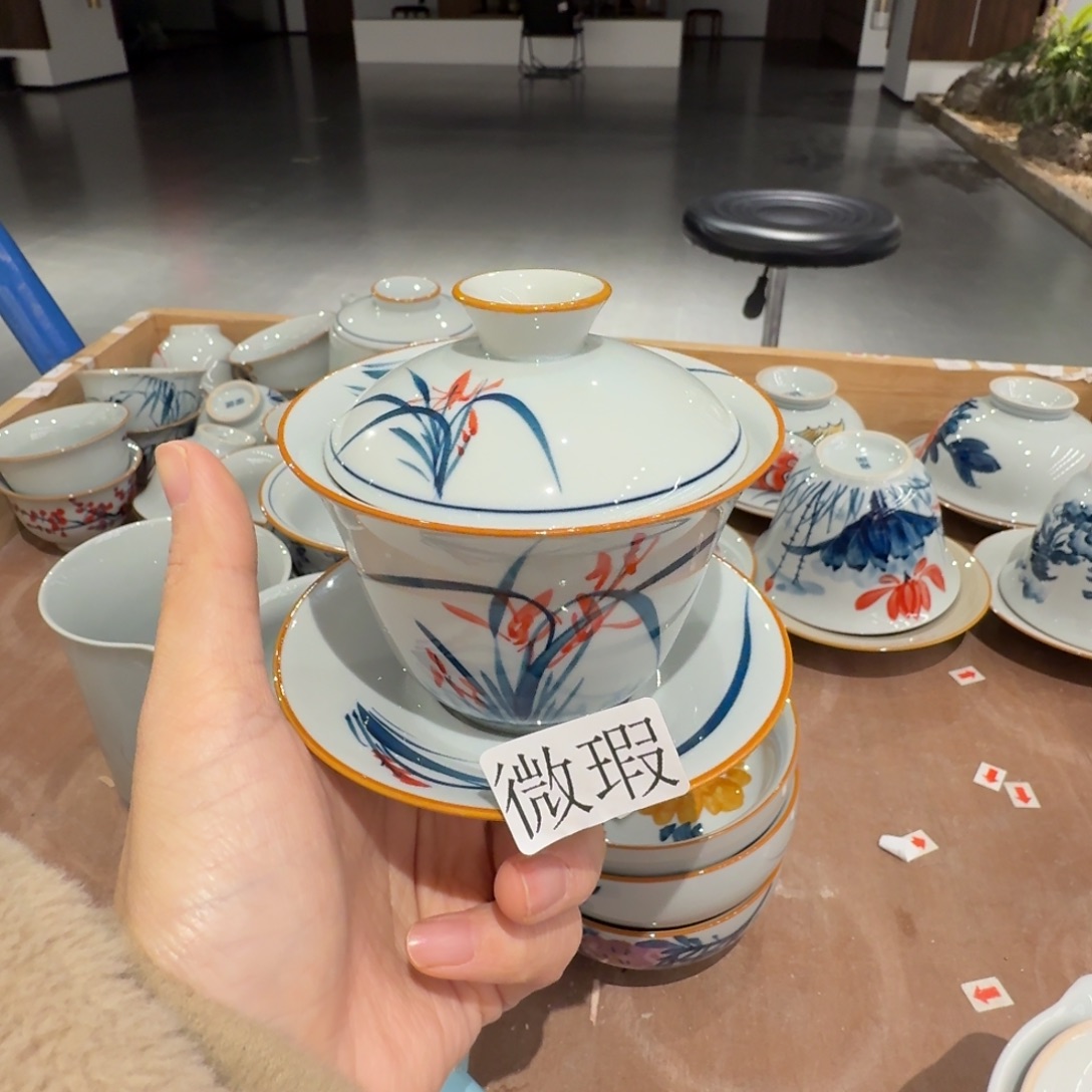 釉下手绘茶具微瑕