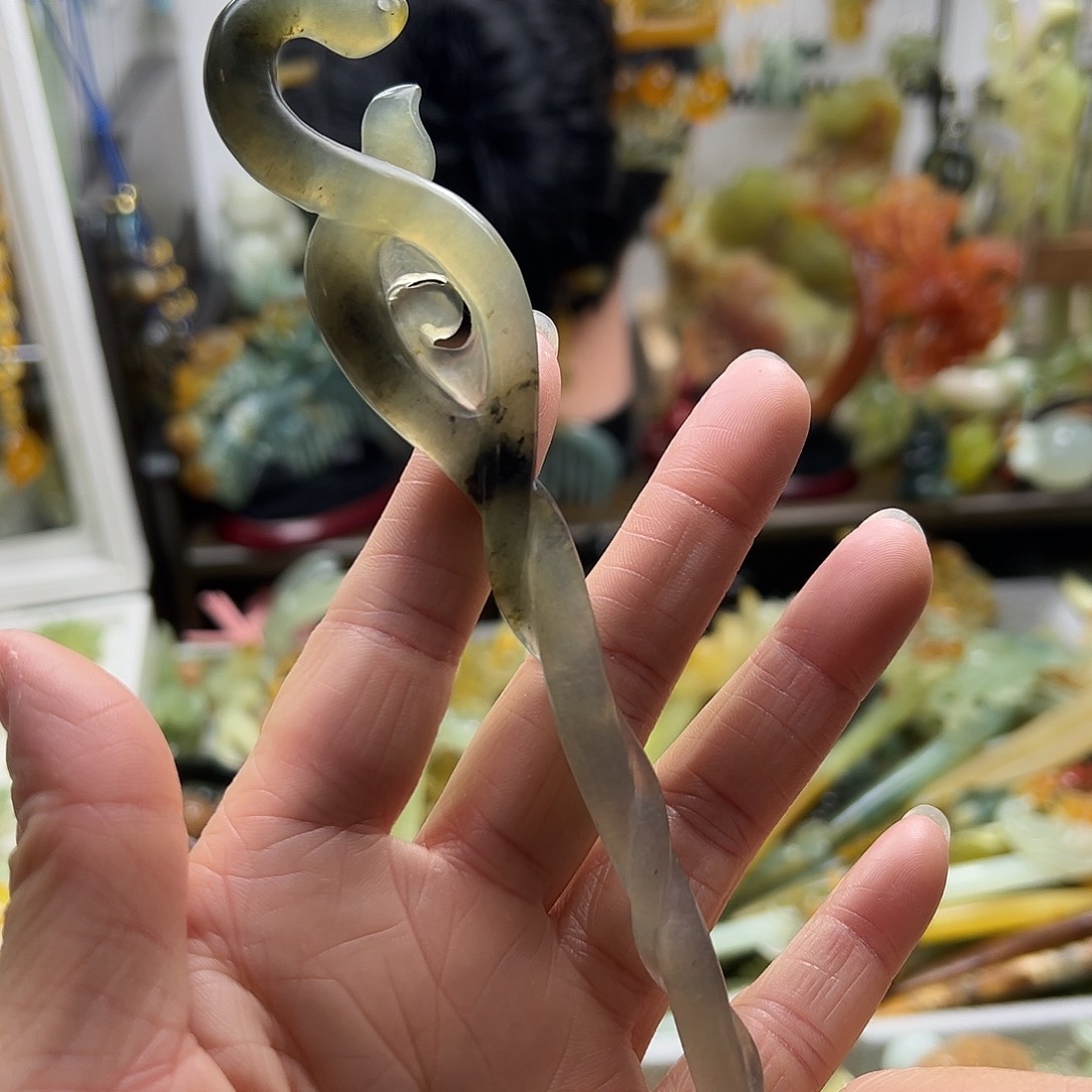 蛇纹石玉发饰合金