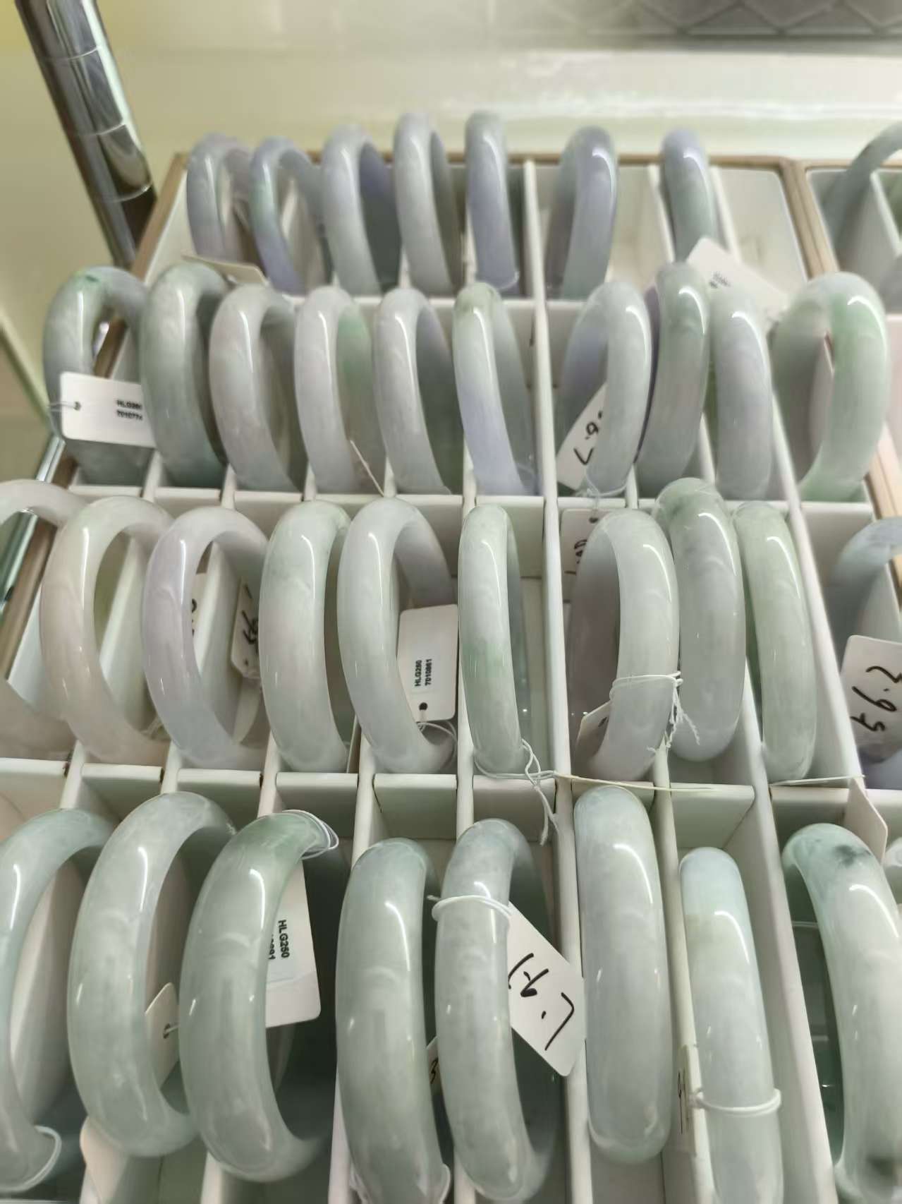 04平洲翡翠手镯定制多选白底青满绿色紫色送长辈礼品多选截图为准
