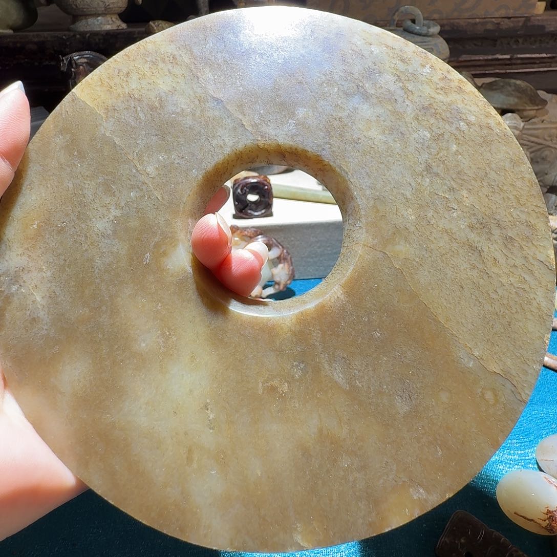 用***8和田玉未镶嵌挂件