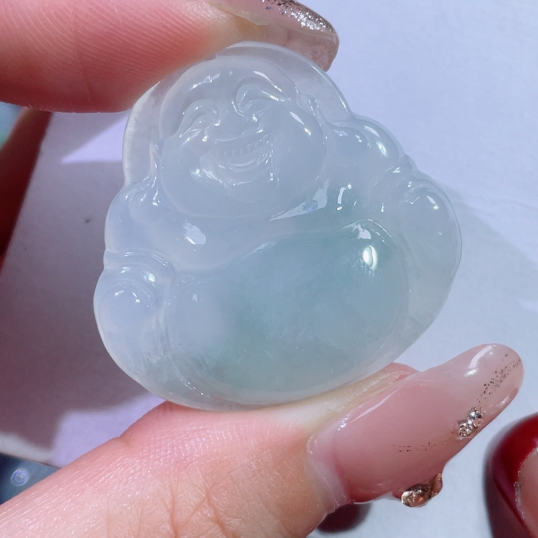 翡翠颈饰未镶嵌佛公