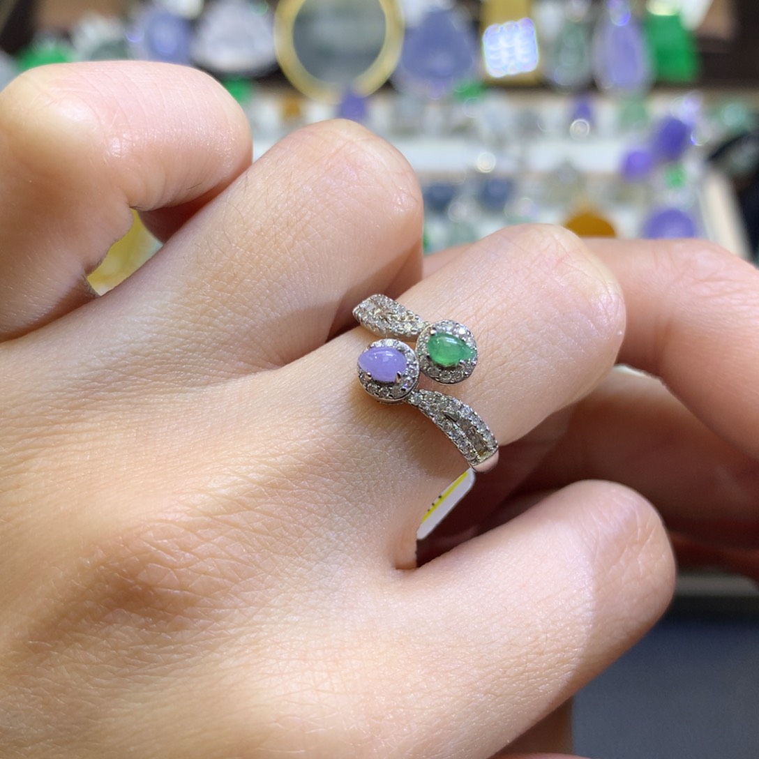 翡翠颈饰银S925镶嵌翡翠