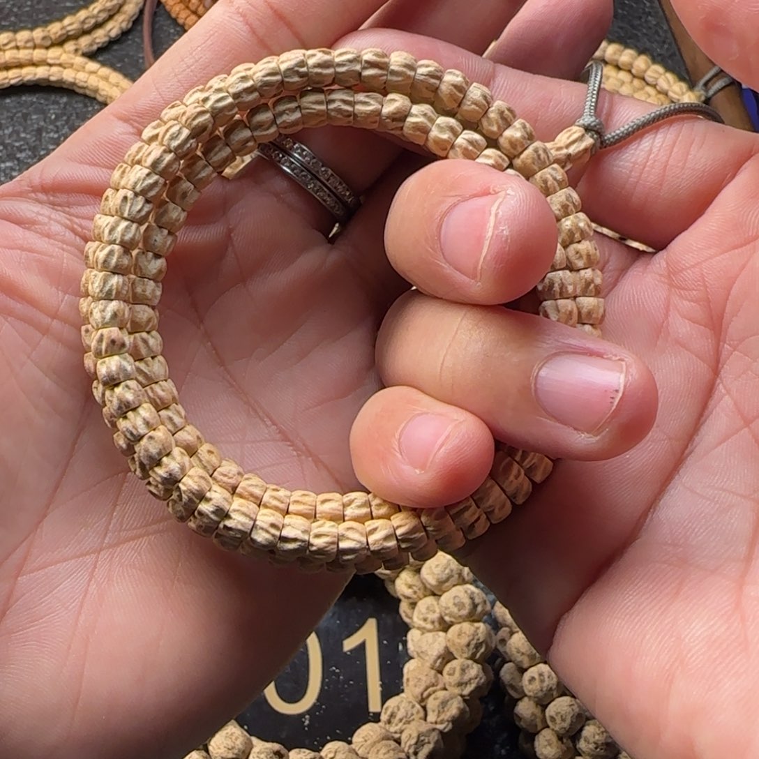 柏香籽/百香籽吊坠