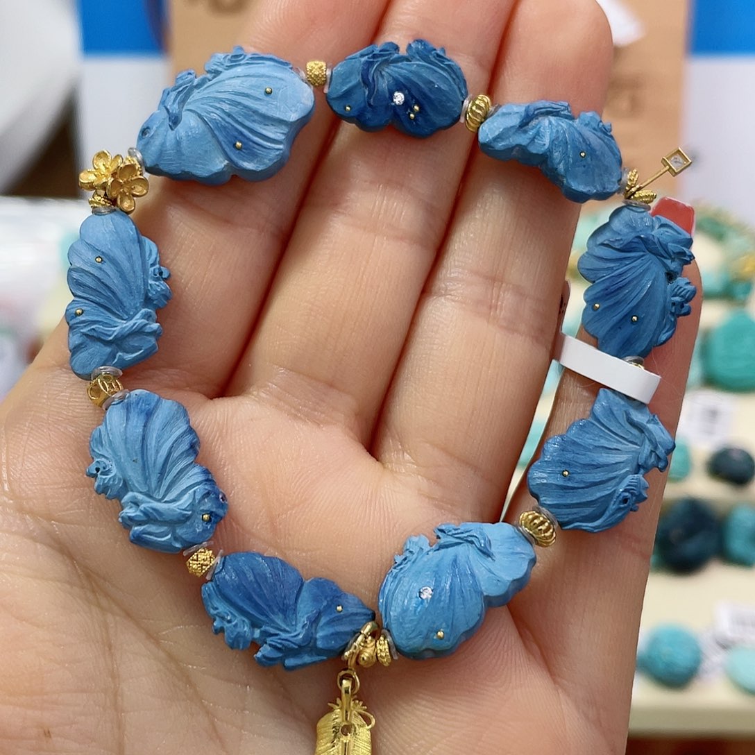 绿松石珠宝奇石18K金镶嵌