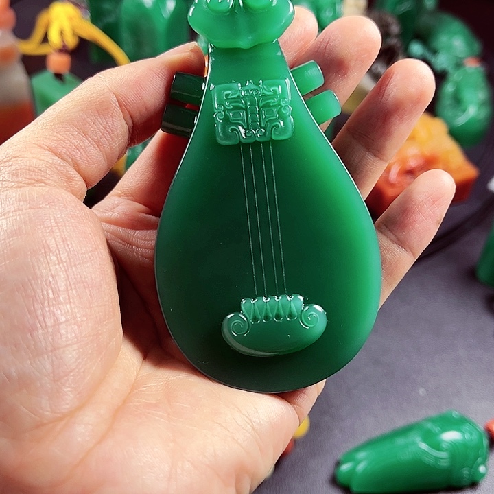 四川石L****～雅安绿名贵石材