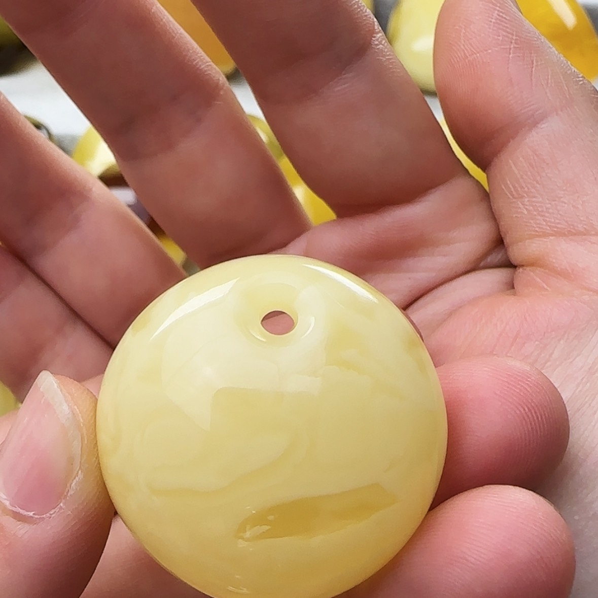 【闪购商品】琥珀颈饰未镶嵌吊坠