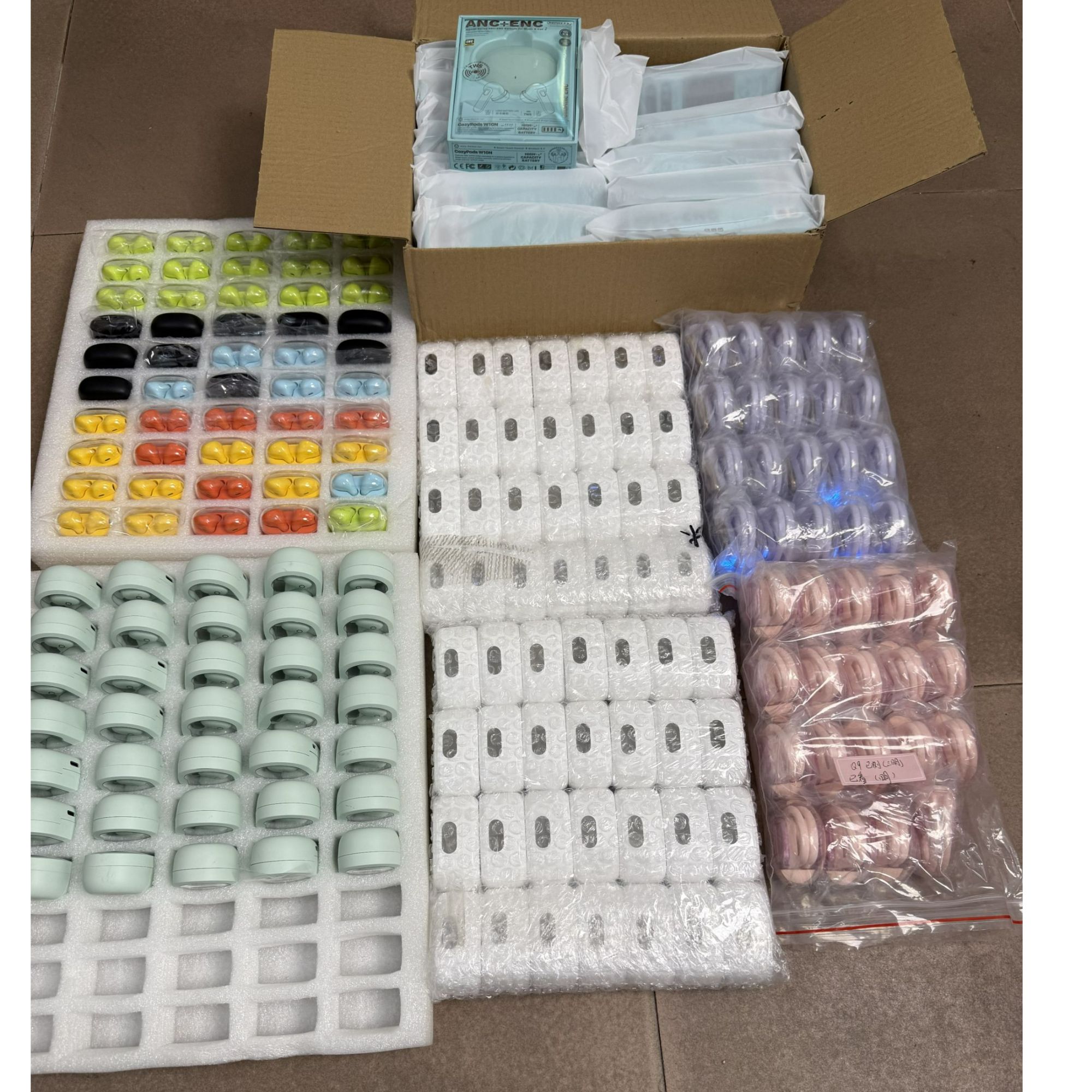 95新  工厂清库存数码电子3C蓝牙耳机拼手速捡漏