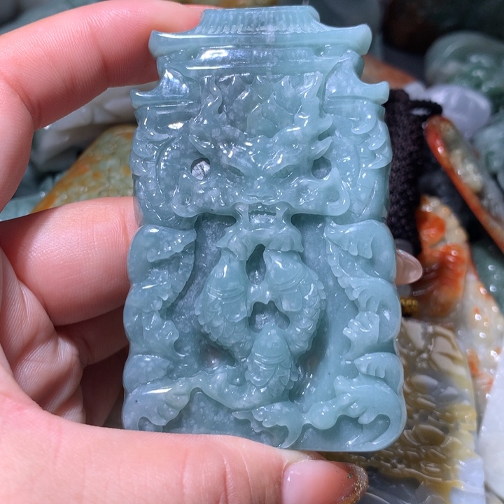 翡翠未镶嵌颈饰保真天然A货翡翠