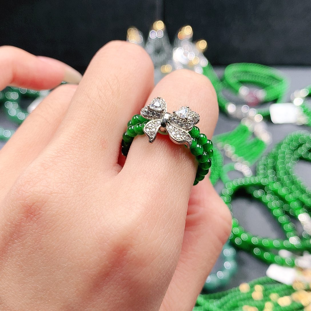 翡翠未镶嵌手链戒指