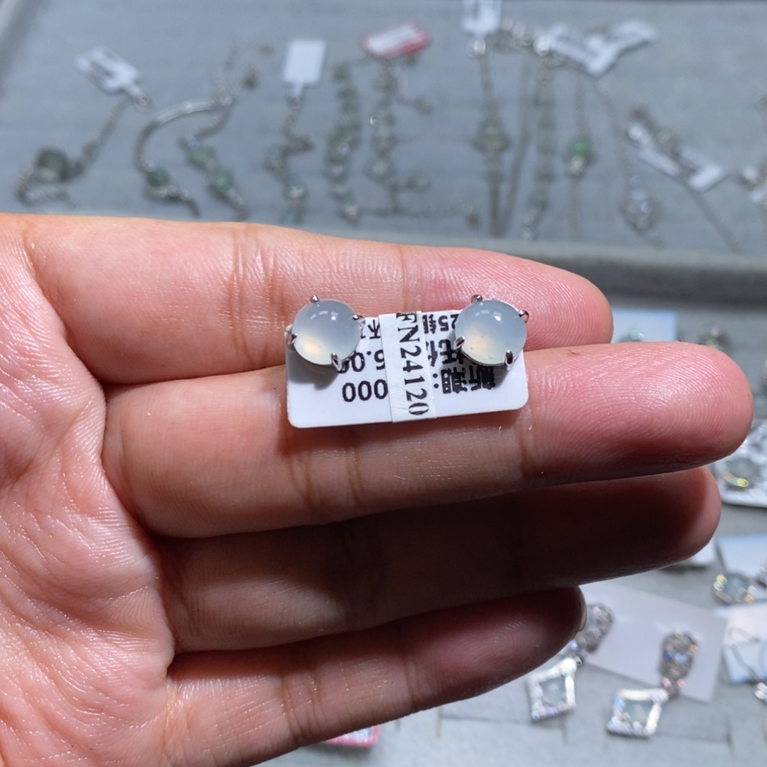 翡翠挂件银S925镶嵌耳钉