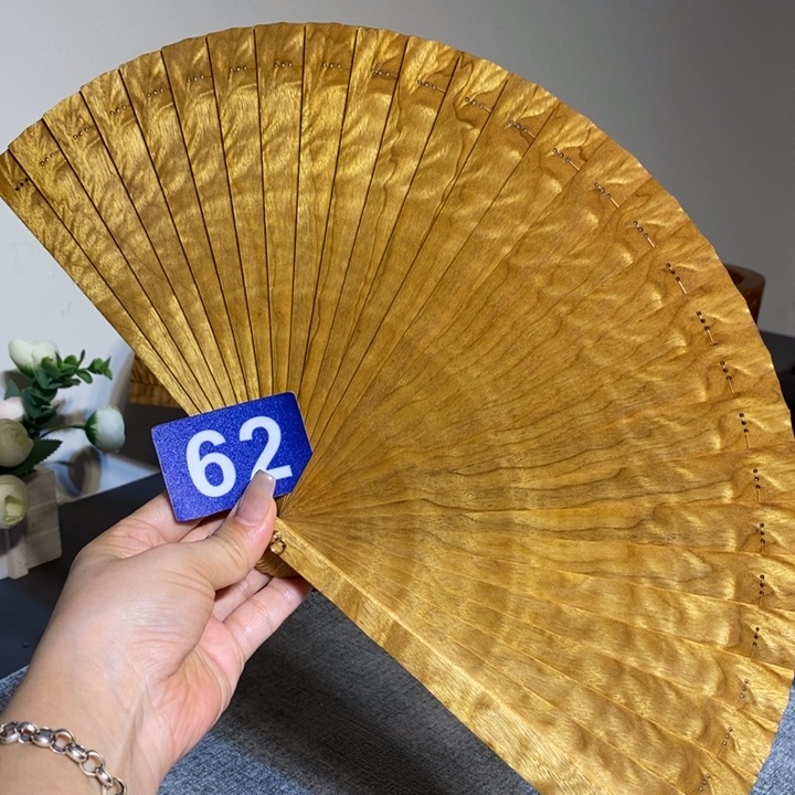 金丝楠山****3金丝楠木扇子