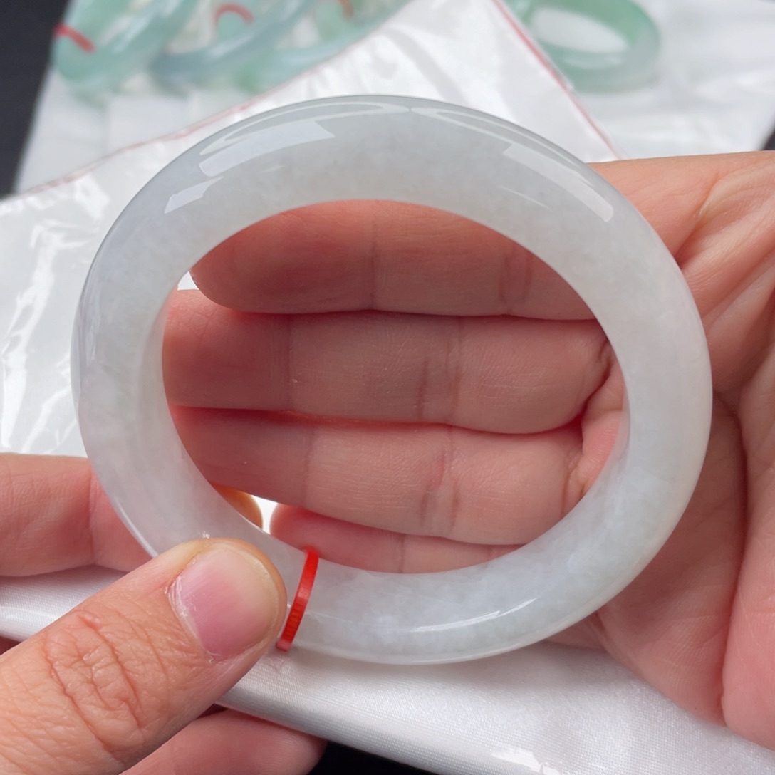 翡翠手镯未镶嵌Q**H59圈口