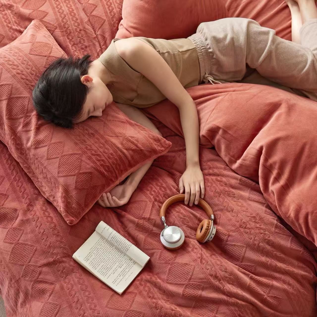 纯色雕花绒四件套-橘