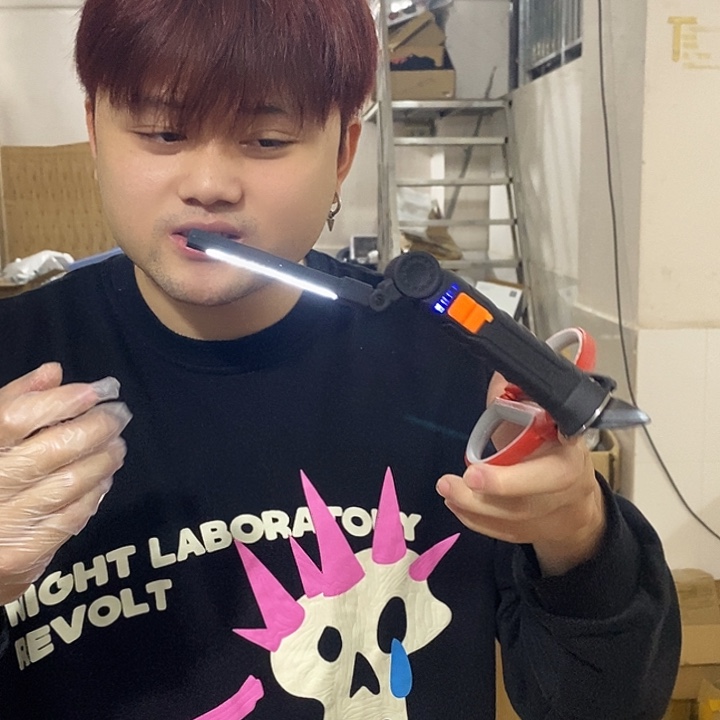 开播福利可折叠磁吸灯