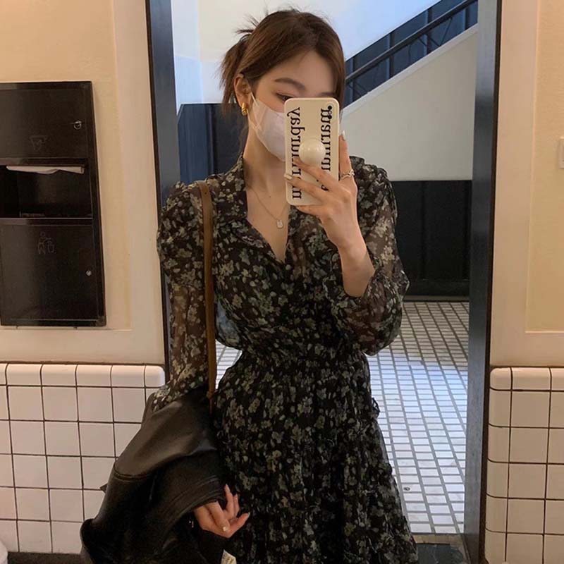 【有里布】V领碎花连衣裙女2025春秋新款收腰显瘦a字裙JT0090