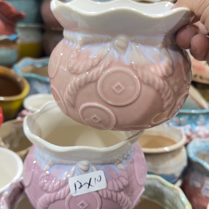 凑9块包邮，有孔，陶瓷花盆