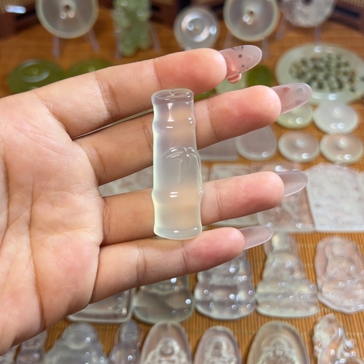 未镶嵌蛇纹石玉岫玉白冰挂件竹节1