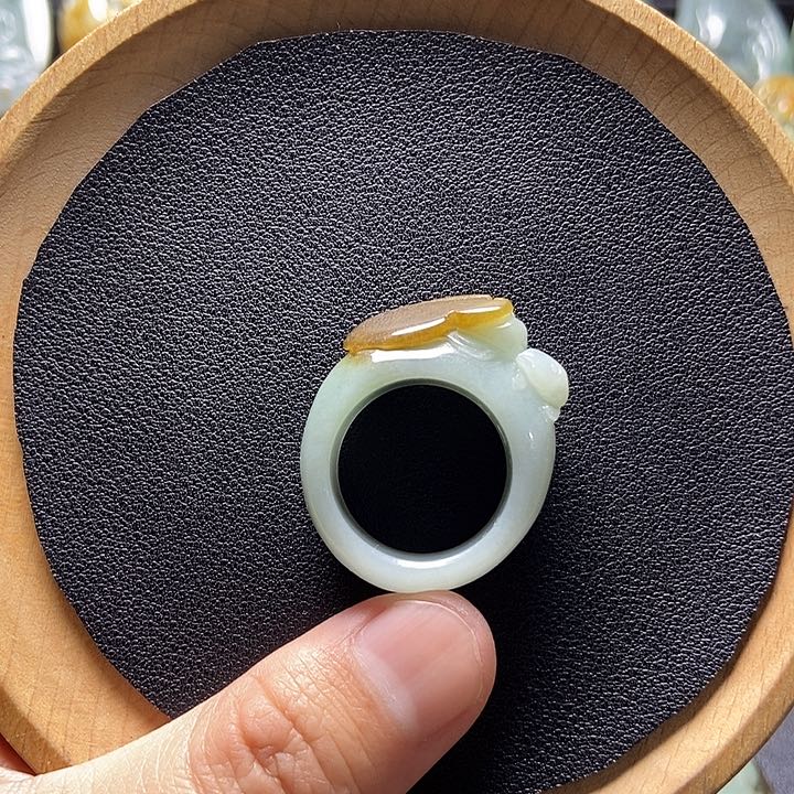 翡翠颈饰未镶嵌缅甸a货