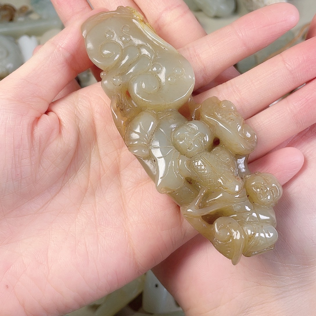 和田玉（糖玉）未镶嵌颈饰