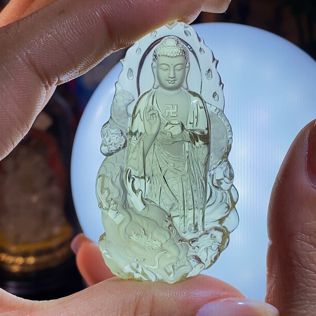 范***生颈饰未镶嵌水晶吊坠