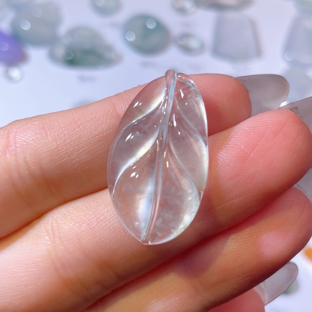 翡翠颈饰未镶嵌裸石