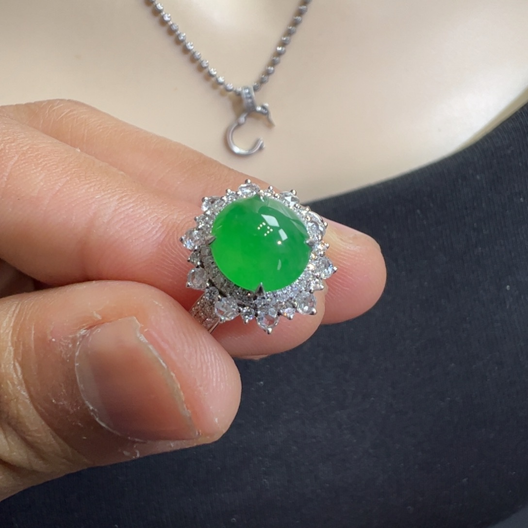 翡翠吊坠(不含链)18K金镶嵌