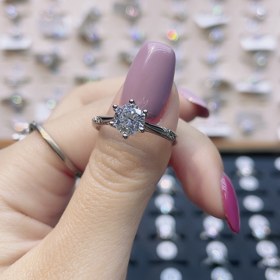 莫桑石非金属圈11。通灵六爪一克拉福利