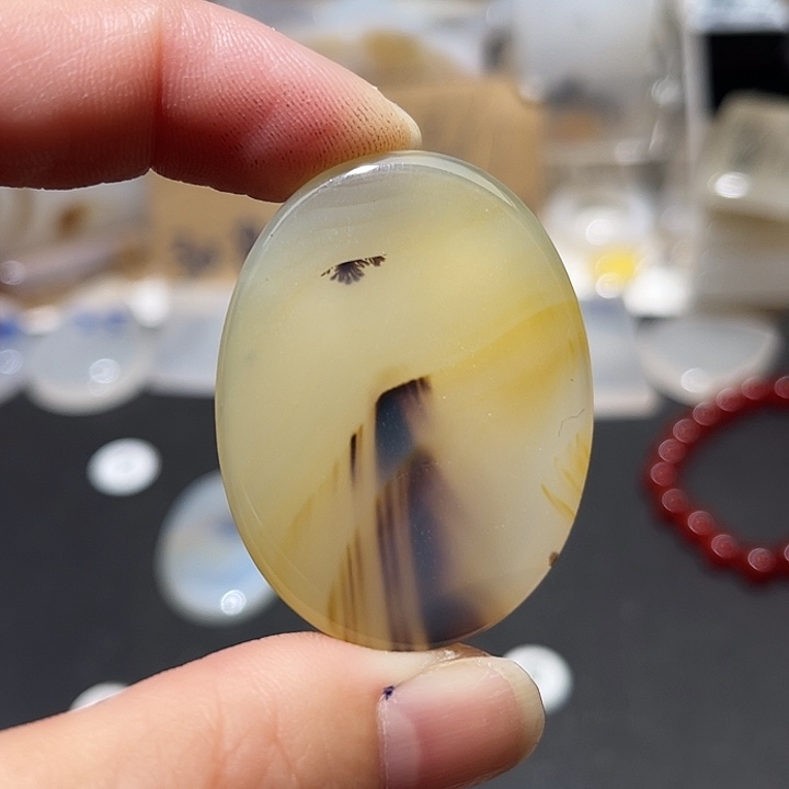 玛瑙/玉髓颈饰未镶嵌