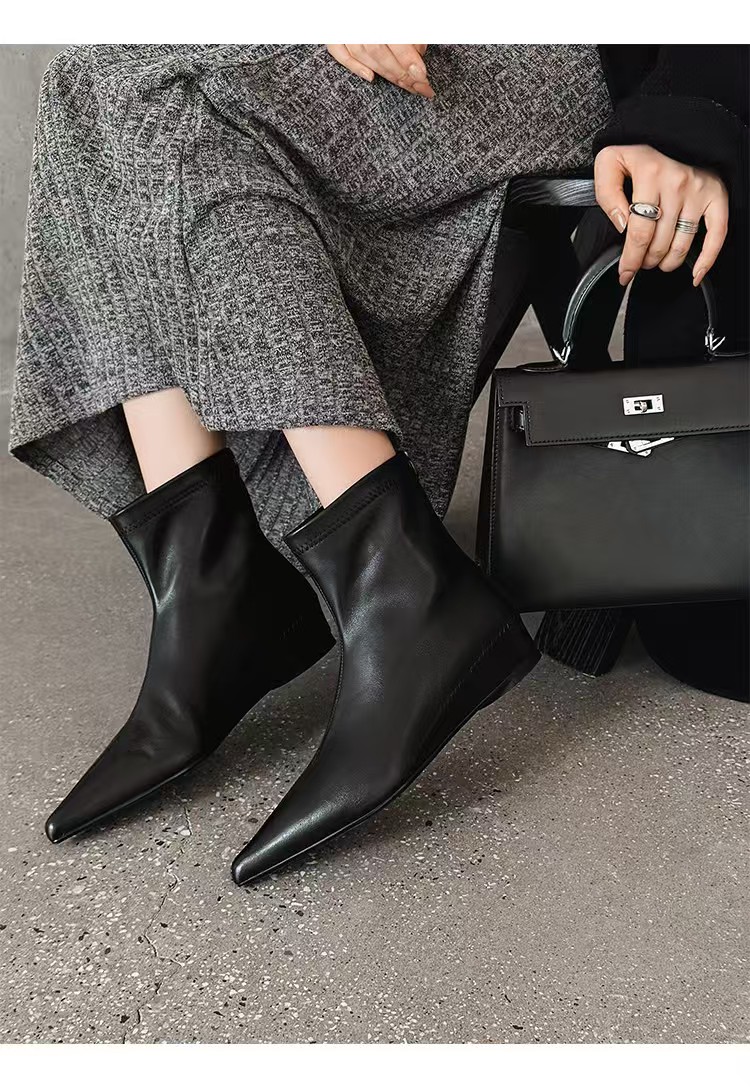 秋冬新款全皮韩版尖头气质內增高黑色瘦瘦靴百搭及裸靴