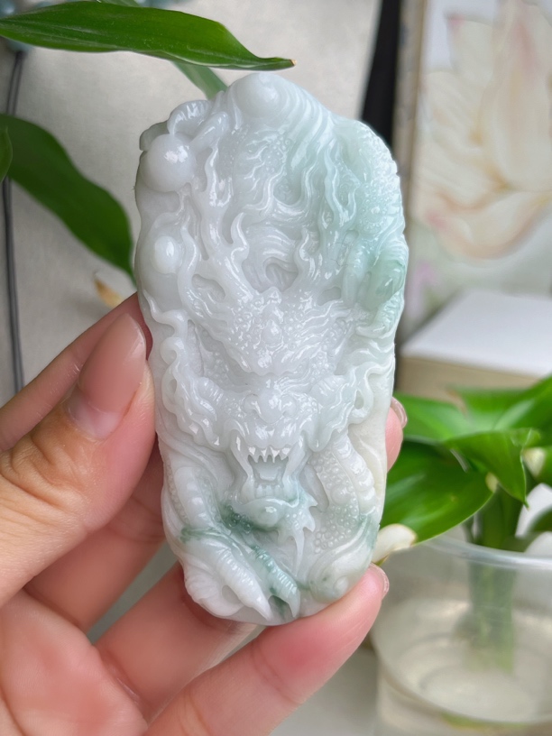 缅甸翡翠飘花立体龙牌80.8•40.3•9.3