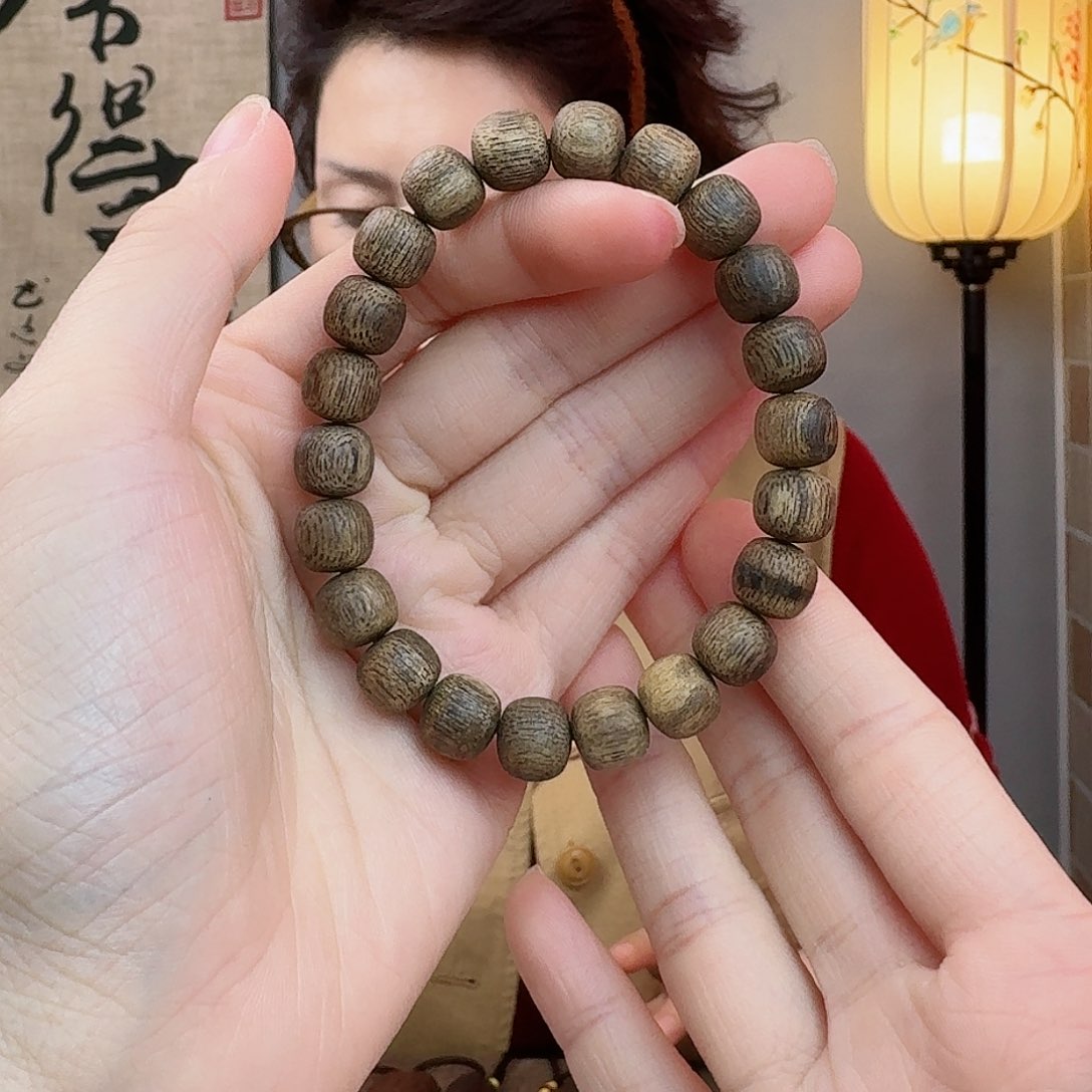 沉香手串海南尖峰岭虫漏0.9