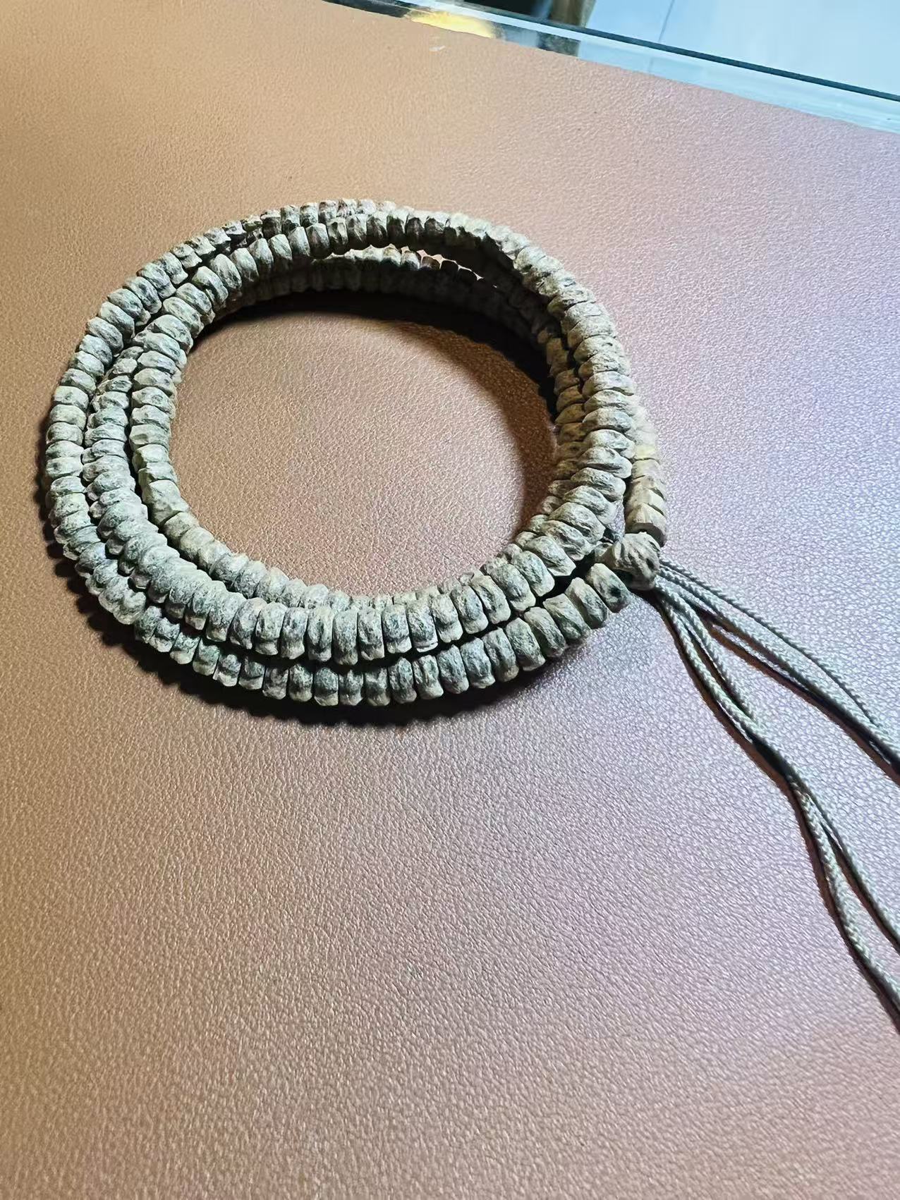 定制级热振百香籽脖挂横打薄切归圆干净药片脖挂