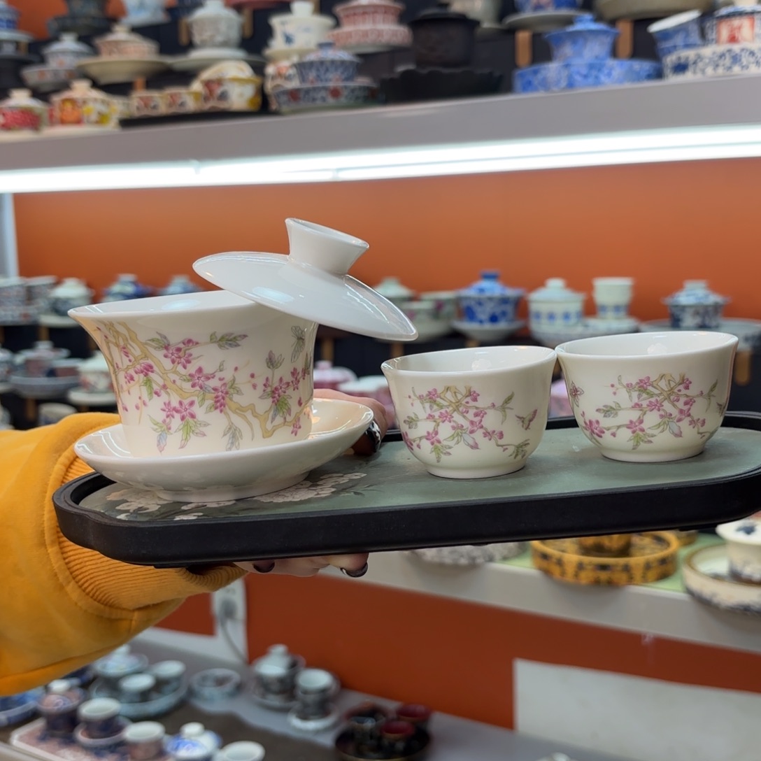 茶具都很喜欢呢嘻嘻