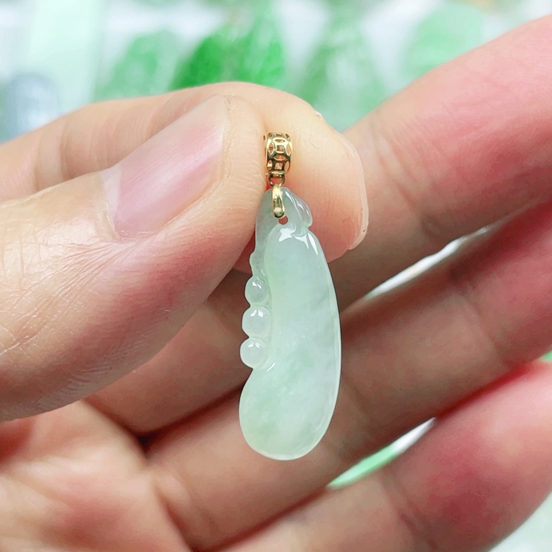 翡翠吊坠(不含链)18K金镶嵌