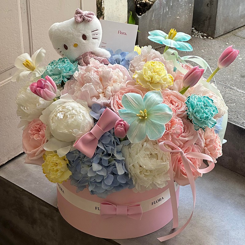 永生花hello花束送闺蜜kitty抱抱桶七夕节高级仿真香皂花生日礼物