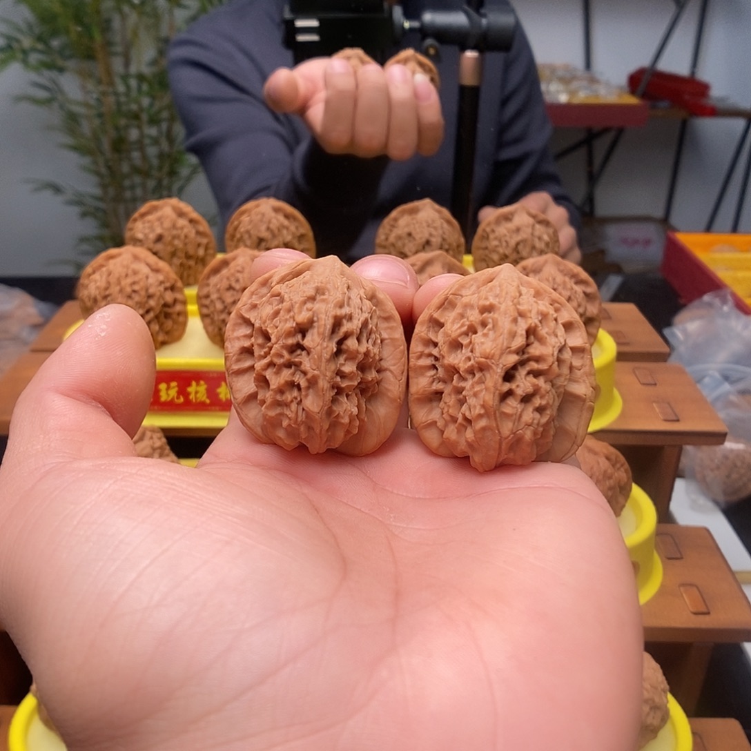 文玩核桃吊坠马老四福利