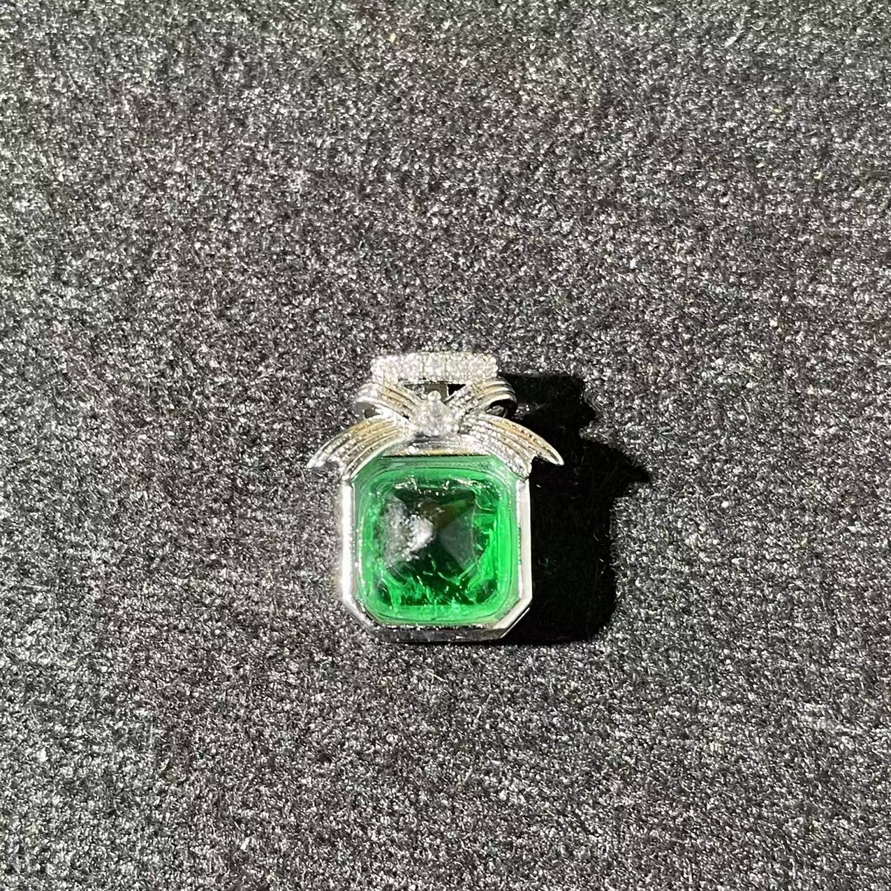 【蜜妃高订】HB-620时尚设计吊坠多样性发一件