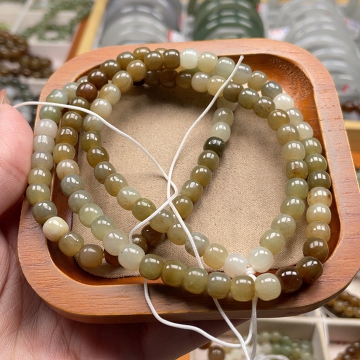 和田玉珠串6*7mm未镶嵌