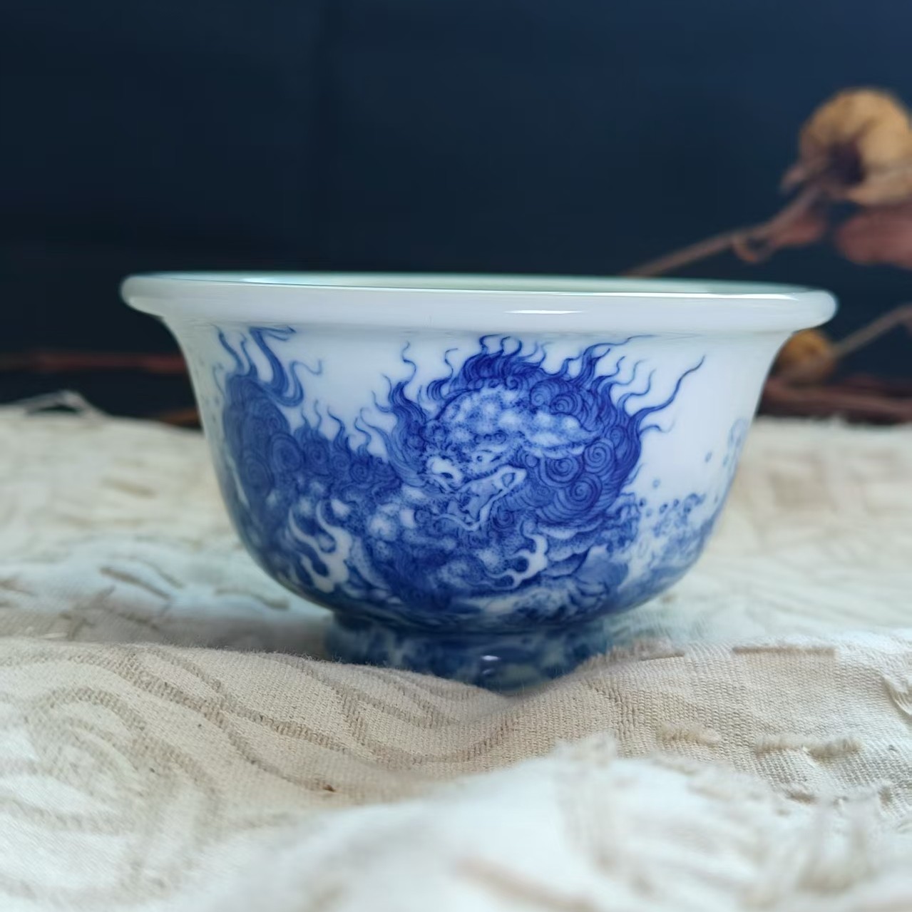 景轩柴窑手绘青花双狮夺宝仿清陶瓷茶具压手主人杯茶杯龙纹