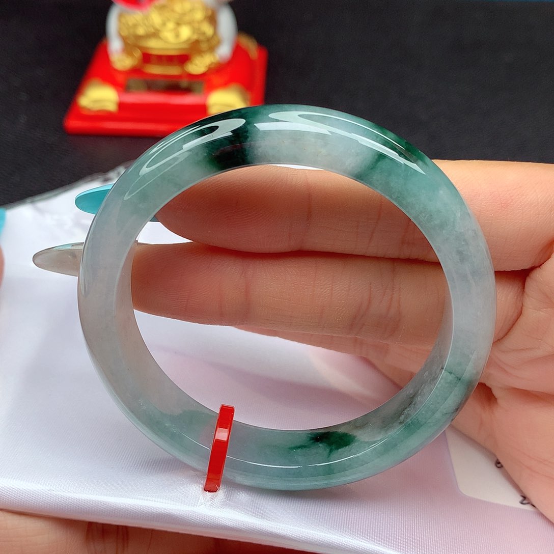 翡翠手镯未镶嵌翡翠56.2飘深花正圈