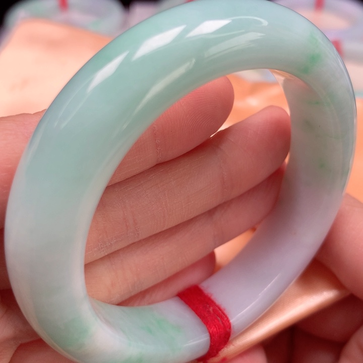 翡翠手镯未镶嵌甜果绿14号