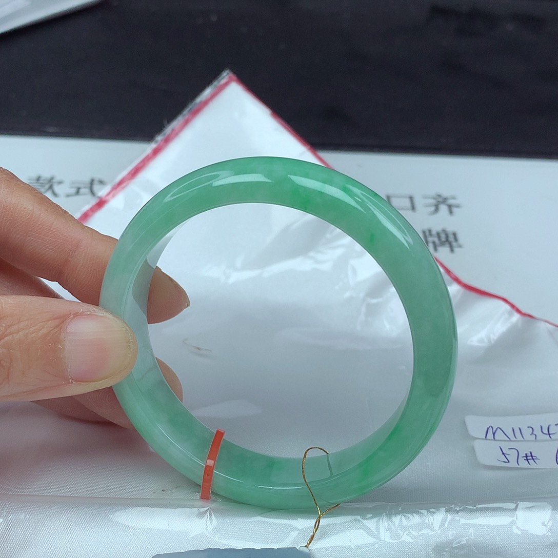 翡翠手镯未镶嵌57圈3433