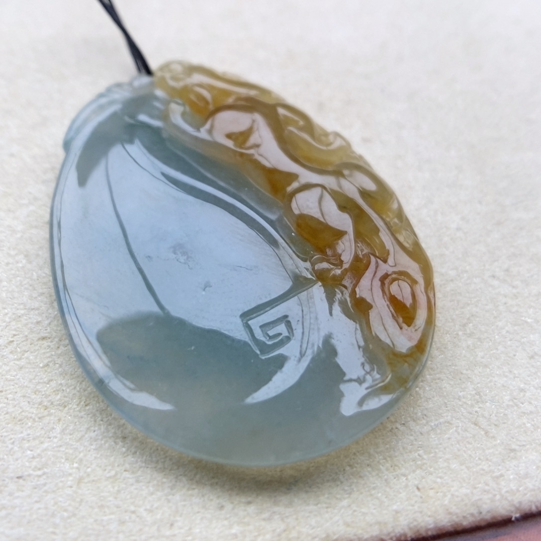 翡翠未镶嵌颈饰吊坠61