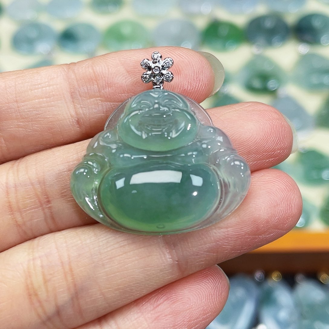 翡翠颈饰18K金镶嵌吊坠