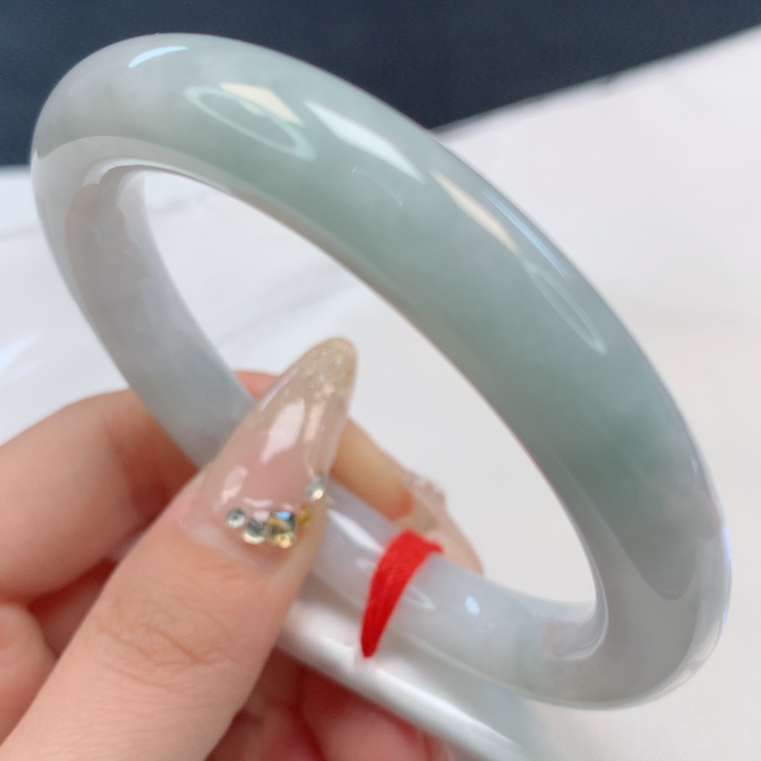 【闪购商品】翡翠手镯未镶嵌54圆条
