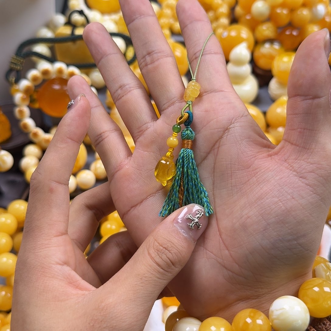 琥珀珠宝奇石18K金镶嵌