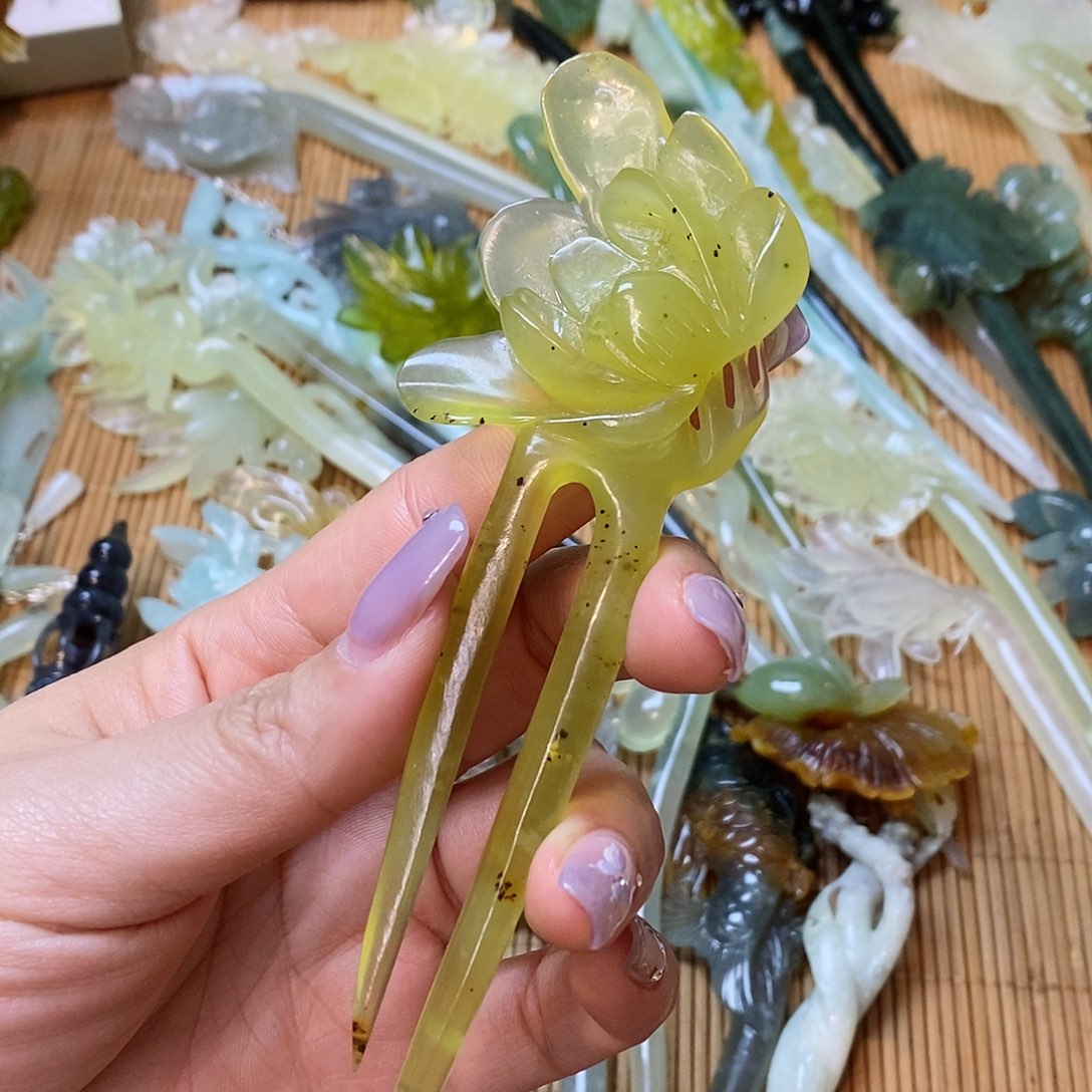 蛇纹石玉发簪未镶嵌