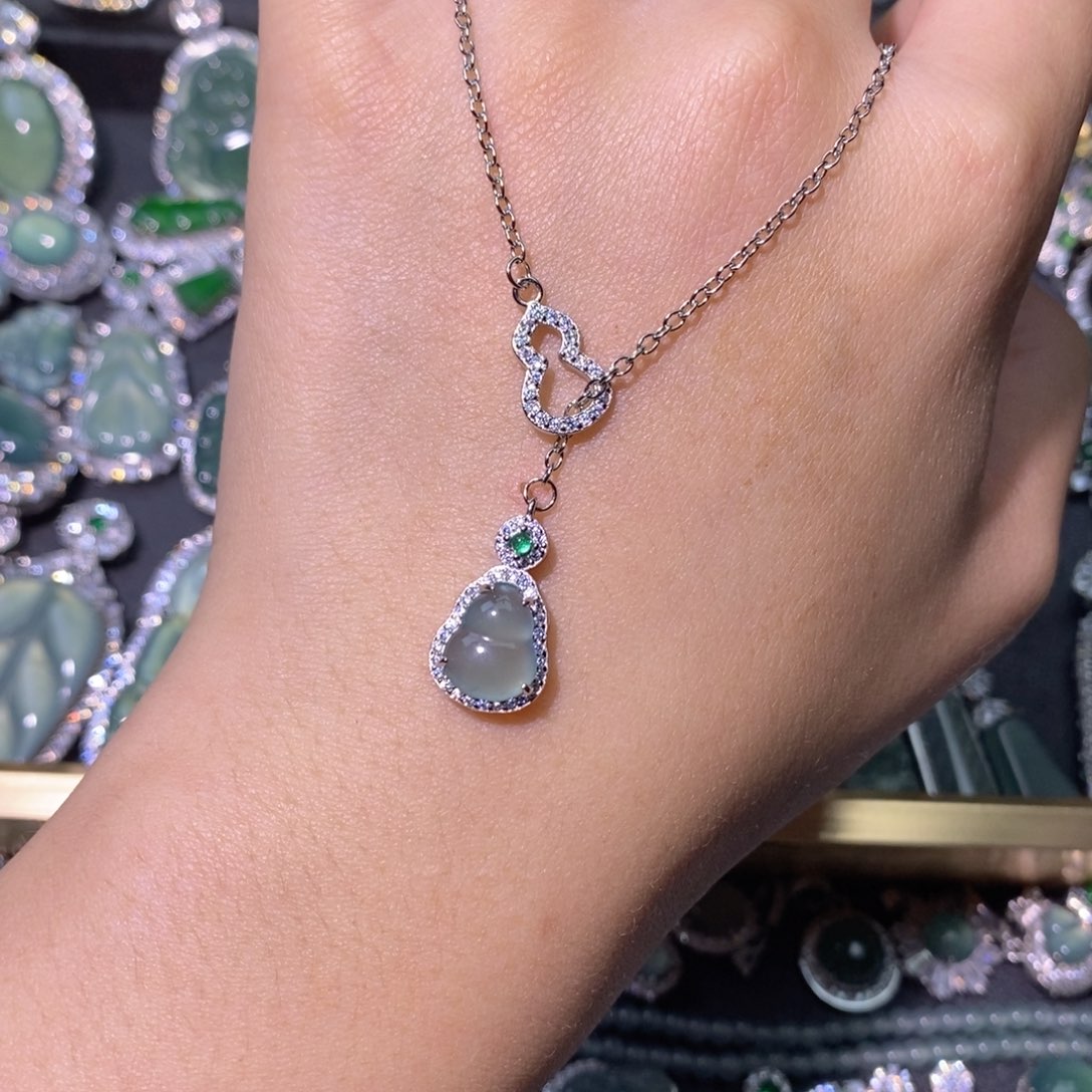 翡翠未镶嵌颈饰天然