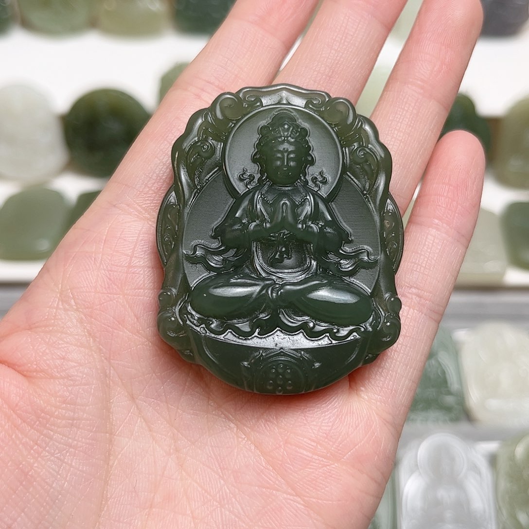 和田玉颈饰未镶嵌