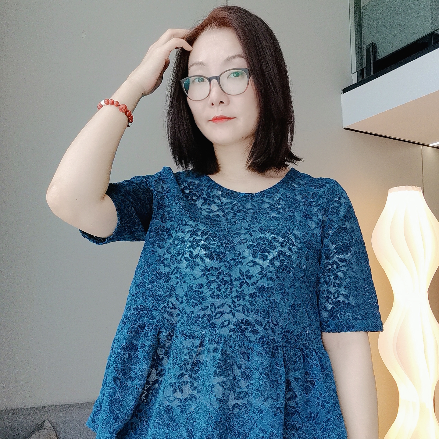 X巨显白的蕾丝时尚套装S25612